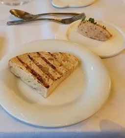 Daniel & Frère Restaurant