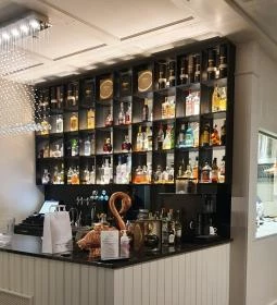 Daniel & Frère Restaurant