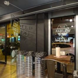 Deep Burger - Akácfa utca, Budapest - Belső