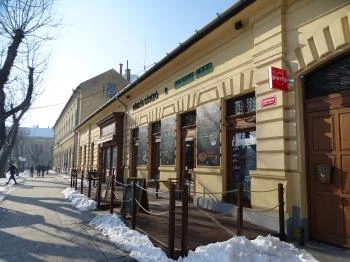 Délibáb Kávézó & Street Food Cegléd