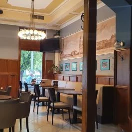 Délibáb Kávézó & Street Food, Cegléd - Belső