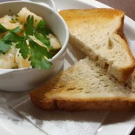 Délibáb Kávézó & Street Food, Cegléd - Étel/ital