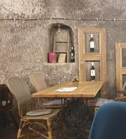 Demeter Borbár 44 Vinoteka