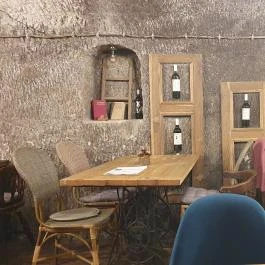 Demeter Borbár 44 Vinoteka, Eger - Egyéb