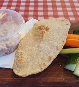 Dobosi-Stier Pincészet Badacsonyi Fröccsterasz