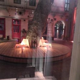 Doboz, Budapest - Belső