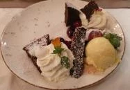 Dombi & Fiai Vendégfogadó étterme Tényő