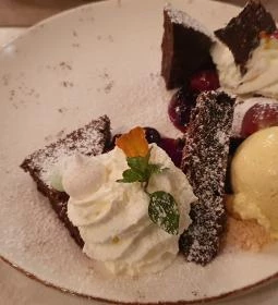 Dombi & Fiai Vendégfogadó étterme