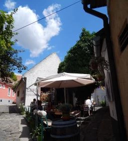 Dorothea Bistro Café