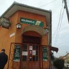 Dülöngélő Vecsés - Külső kép