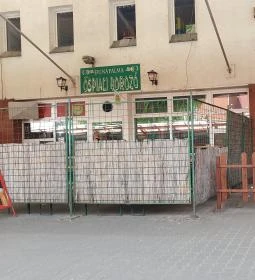 Dunapálma Őspiaci Borozó