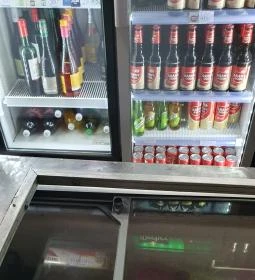 Dunapálma Őspiaci Borozó