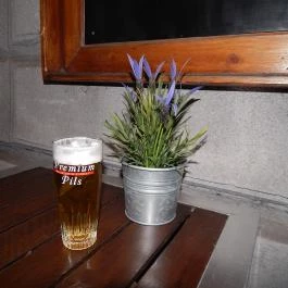 Dunaparti Matróz Kocsma, Budapest - Étel/ital