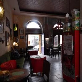 Dzzs Bár, Budapest - Belső