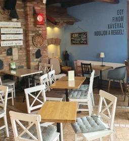 Ebatta Cukrászda & Kávéház