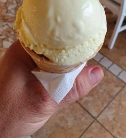 Ebatta Cukrászda & Kávéház