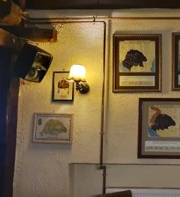 Ebatta Kultúrkocsma Pizzakuckó