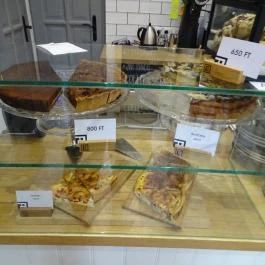 Ébresztő, Budapest - Étel/ital