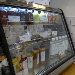 Ébresztő, Budapest - Étel/ital