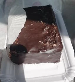 Édeskrém Cukrászda