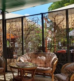 El Toro Cocktail terasz