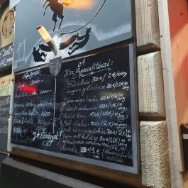 Első Magyar Betyár Kolbászosztó, Budapest - Egyéb