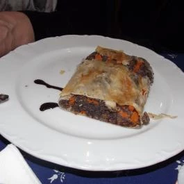 Első Pesti Rétesház Étterem Budapest - Étel/ital