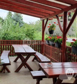 Erdei Büfé, Italozó