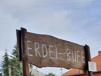 Erdei Büfé, Italozó Tés