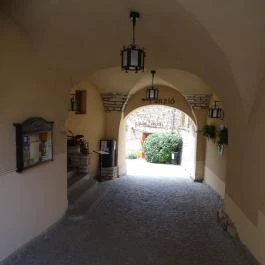 Erhardt Étterem & Borpince Sopron - Külső kép