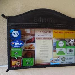 Erhardt Étterem & Borpince Sopron - Külső kép