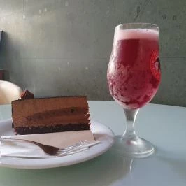 Erzsébet Kávéház, Paks - Egyéb