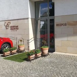 Erzsébet Nagy Szálloda, Paks - Egyéb