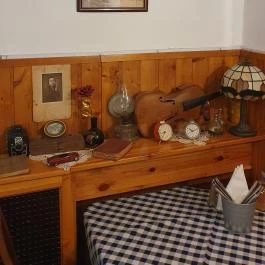 Erzsi Mama Konyhája, Budapest - Egyéb