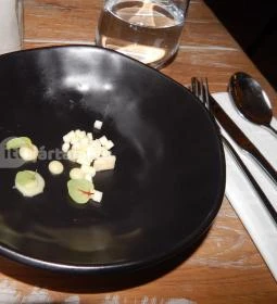 ESCA - borbár, étterem és borbolt