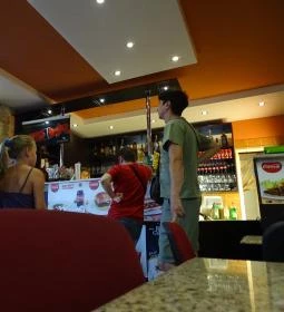 Eszpresszó Sakáltanya