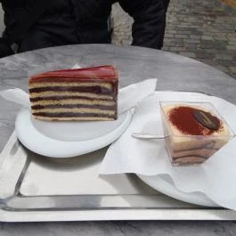 Eszterházy Kávézó és Cukrászda Vác - Étel/ital