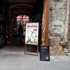 Extra Budapest - Külső kép