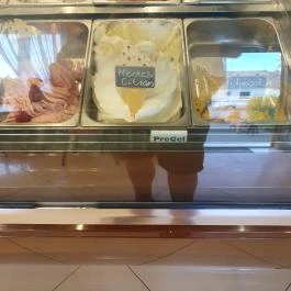 Fagylaltszalon és Cukrászda, Mosonmagyaróvár - Étel/ital
