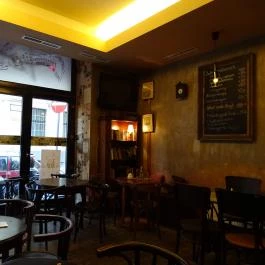 Fahéj Kávézó, Budapest - Belső