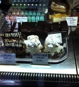 Faluvégi cukrászda