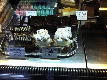 Faluvégi cukrászda Hajós