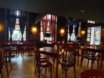 Famous - Steak, Burger & More Szeged