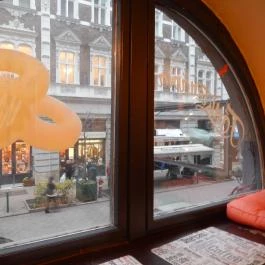 Fánkterápia, Budapest - Belső