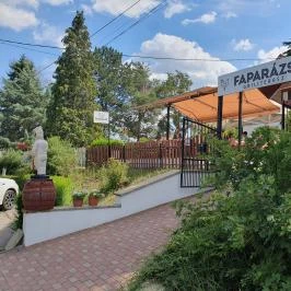 Faparázs Grillterasz, Dunabogdány - Külső kép