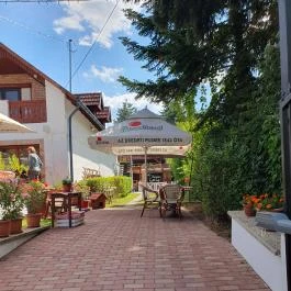 Faparázs Grillterasz, Dunabogdány - Külső kép