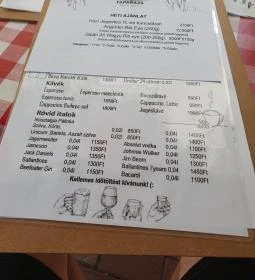 Faparázs Grillterasz