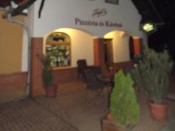 Fefi's Pizzéria & Kávézó Villány