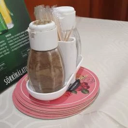 Fehèrló Ètterem, Kiskunmajsa - Egyéb