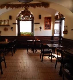 Fekvő Katona Söröző & Kávézó